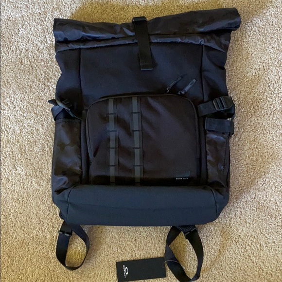 Oakley backpack - Picture 1 of 1